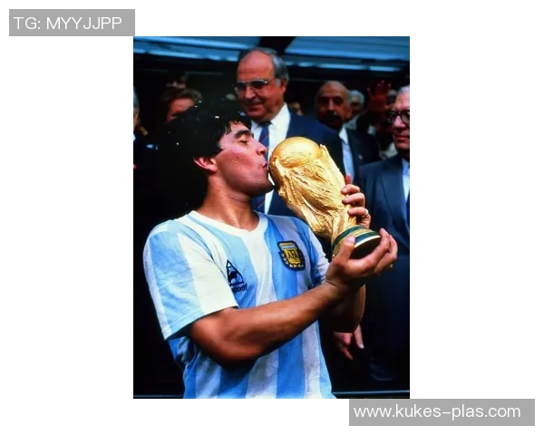 2016年全球最帅足球明星盘点及其魅力风采解析 2016年全球最帅足球明星盘点及其魅力风采解析