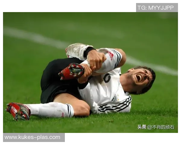 2020年猝死足球明星背后的健康隐患与职业压力探讨 2020年猝死足球明星背后的健康隐患与职业压力探讨