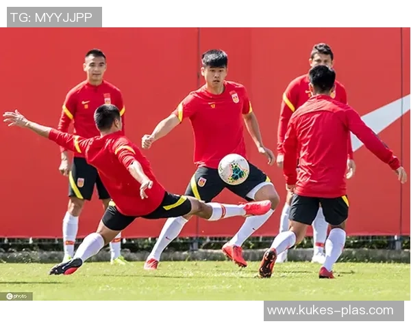 上海网球队展现灵活战术与团队协作的精彩表现分析